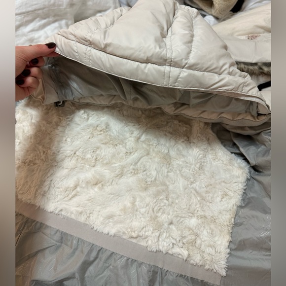 Eddie Bauer 2019 Alpendown Parka White Long Hooded Women's Size Small - Picture 13 of 16